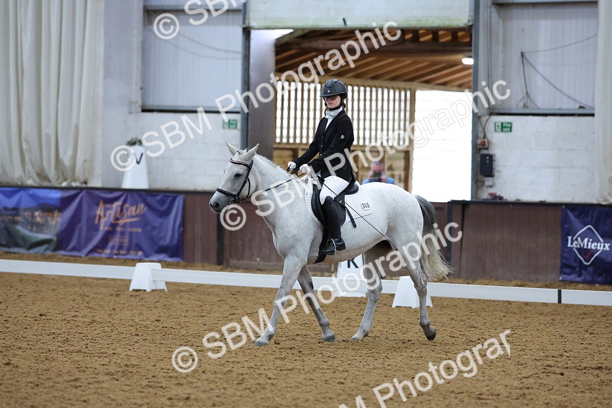 SBM_000102 - Class 2 - Intro 3 Championship - 8.51-9.47