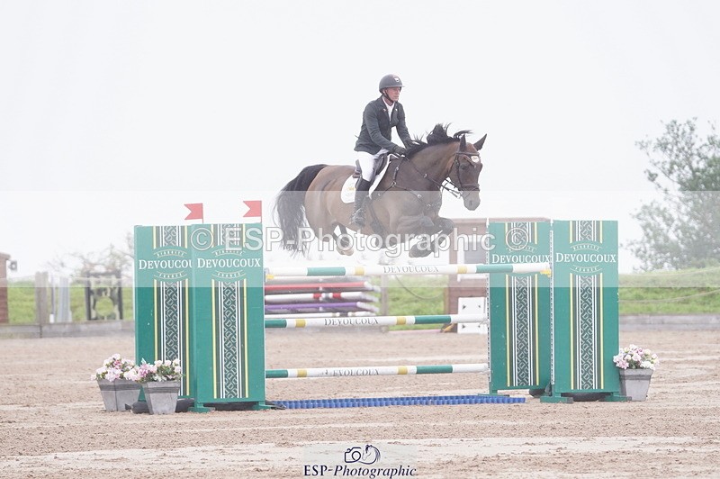 240720A-105744-14217 - Cls 3, 3 Star Small Tour 1.40m