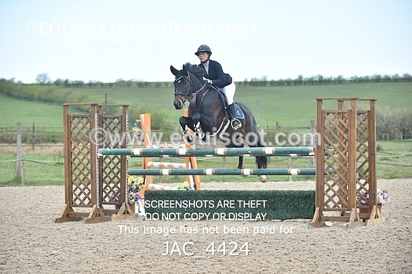 JAC_4424 - CLASS 10 SAT Senior Foxhunter/ 1.20m Open