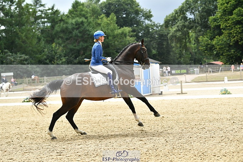 250718A-140131-01957 - 038-Natasha.Collings-Costello-Dovevale.Tender.Dove