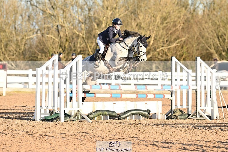 241208-092724-01510 - Cls 18 Bliss of London Novice Champ Q