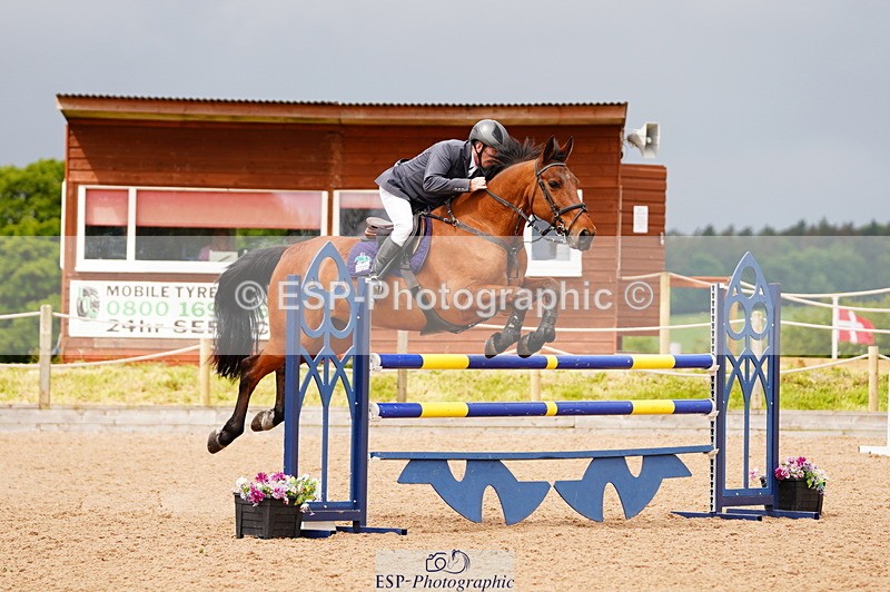 240526A-114912-07902 - Cls 26 Chard Equ 1.05m and 1.10m Grand Prix