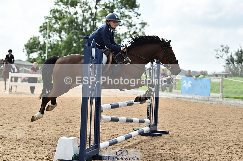 230902A-124432-01195 - Cls 3A Pony Medium 80cm