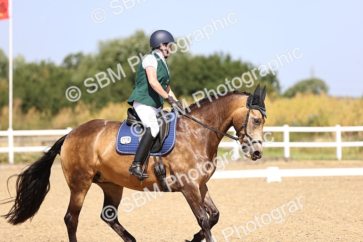 SBM_009490 - Novice 5 - 9.50-10.53