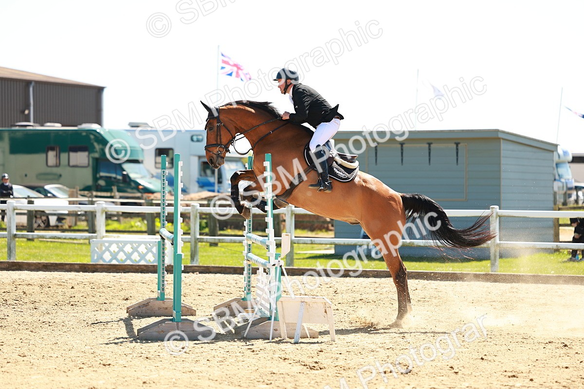 SBM_001466 - Class 4 - Senior Newcomers 1.10m