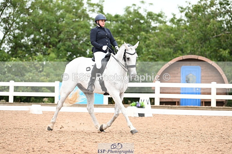 240815A-135931-01902 - 139-Chloe.Makepeace-Beechfield.Diamond