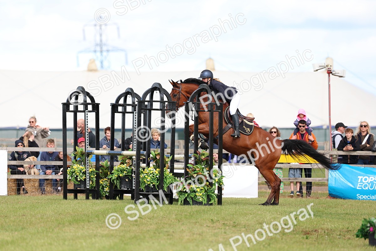 SBM_13446 - Class 206 - Senior Newcomers - 1.10m Open
