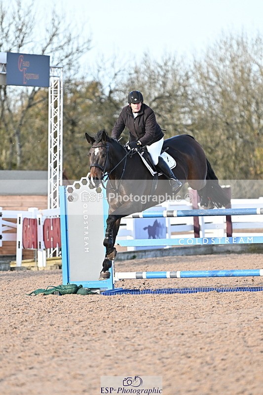 241113A-143128-00886 - Cls 05A&B Snr Fox & 1.20m Open