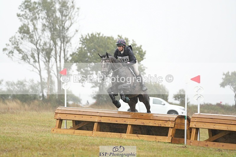 250830-141200-04049 - G-310-Torie.Sleep