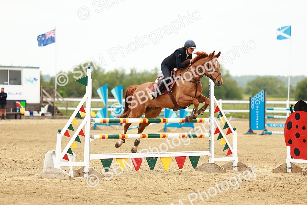 SBM_000976 - Class 4 - Senior Newcomers - 1.10m