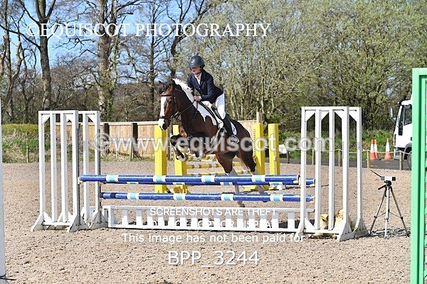 BPP_3244 - CLASS 3 BritiNovice/ 90cm Open