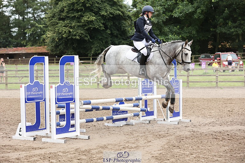 240804-145340-16142 - 662-Phoebe_Annear-THE_RIDGE_CROSS_FESTY