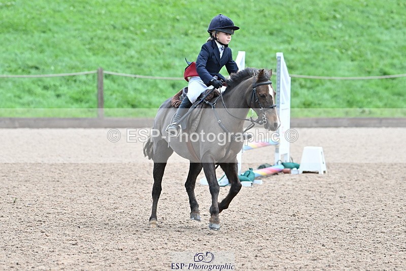 231029A-093122-02418 - 60cm Club and Schools