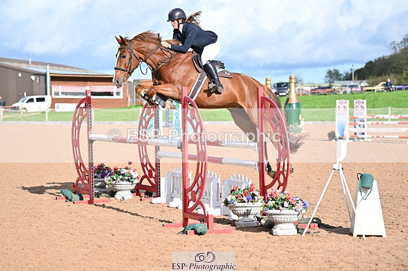 231014A-105241-04243 - Cls 18 Newcomers & 1.10m Open