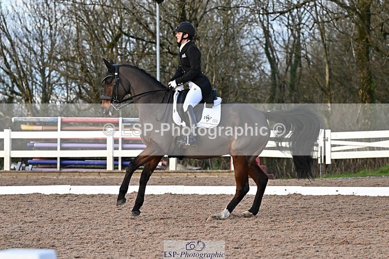 241214-150045-03049 - 160-Shelly.Smit-Sharp.Sharp