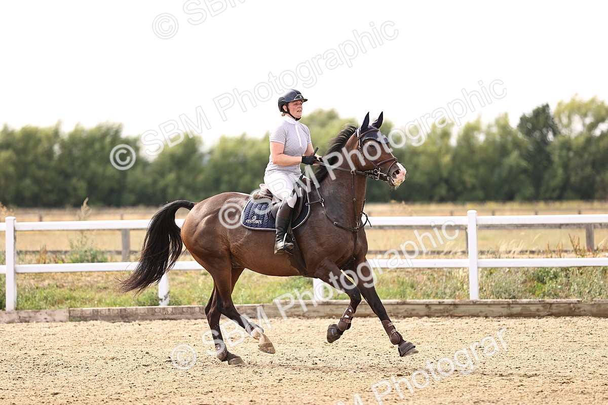 SBM_001507 - Class 6 - Senior Newcomers 1.10m