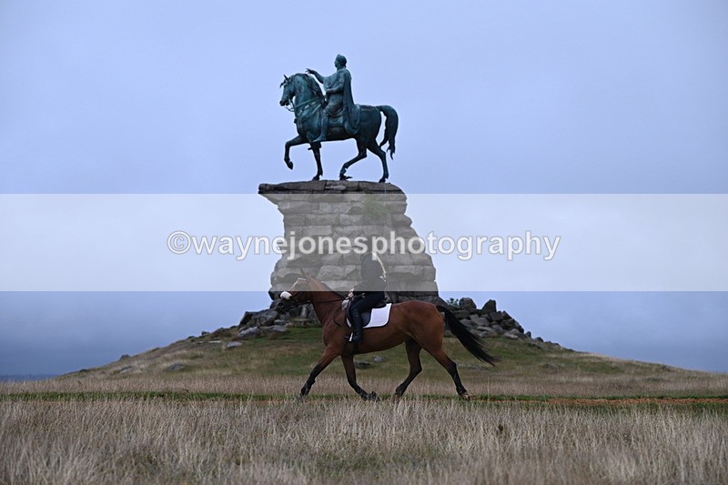 DSC_2068 - Time at Statue 12:13 to 12:32