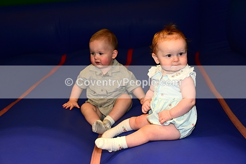 CON-661 - Joey and Ella