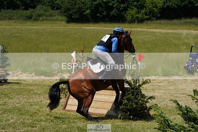 240629X-114608-1727 - 011-Katie_Ingram-HOLLYHATCH_HIGH_HOPES