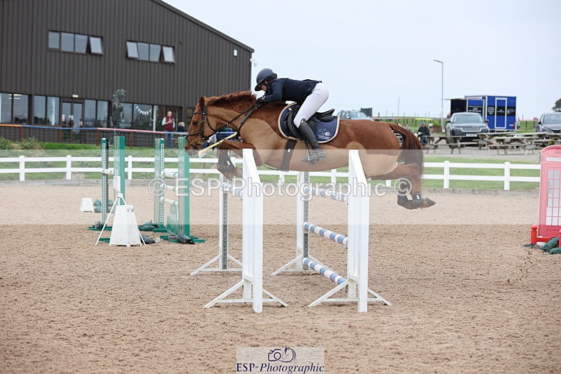 241101A-140236-02350 - FRI Cls 6 Foxhunter and 1.20m Open