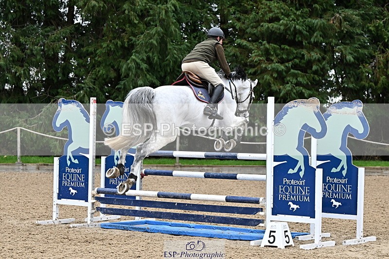 250201A-144849-01026 - Cls 04 Local Horse 120cm