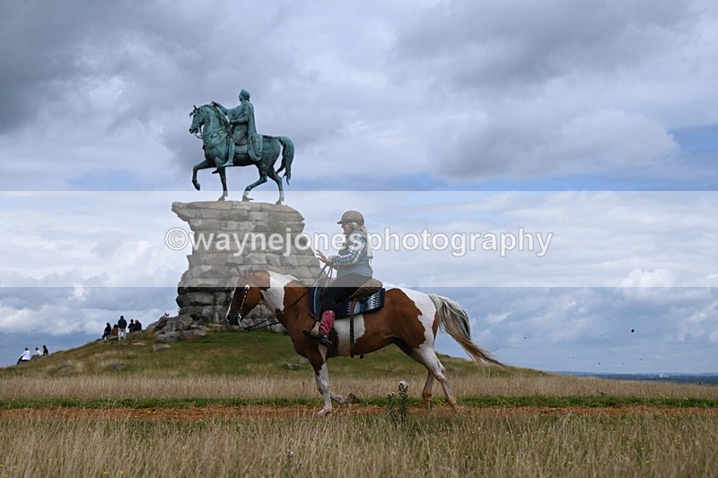 DSC_7074 - Time at Statue 12:45 to 13:15