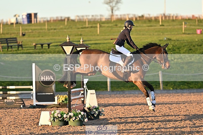 250401-191244-00926 - 90cm Classes