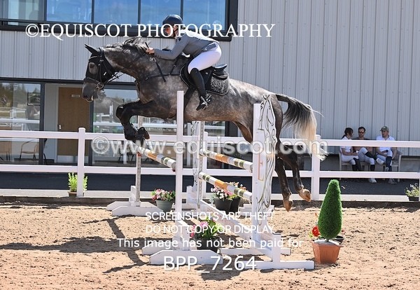 BPP_7264 - CLASS 14 FRI Nupafeeds Senior Dicovery/1m open