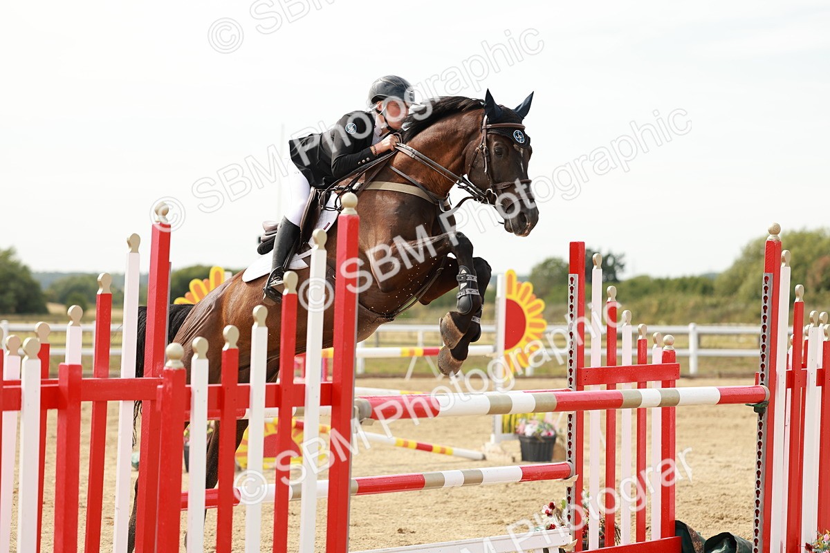 SBM_008302 - Class 4 - Senior Foxhunter - 1.20m Open
