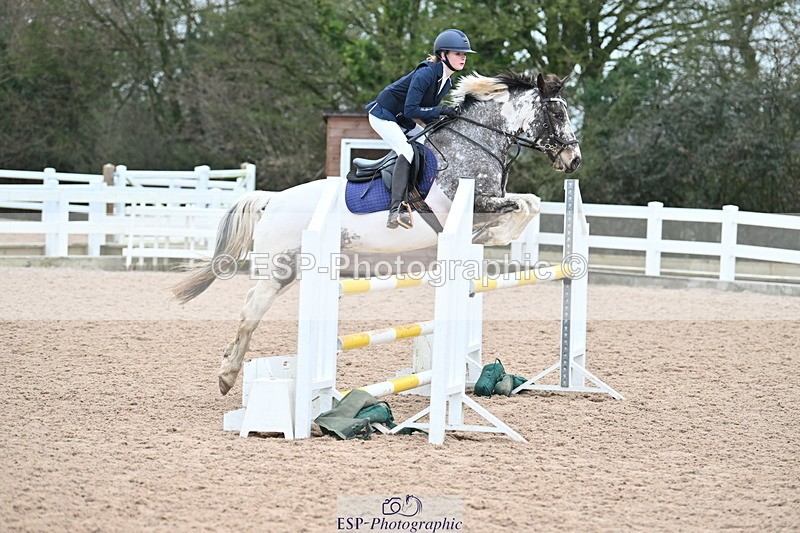 240128A-121705-00819 - Cls 4 Pony Newcomers and 1m Open