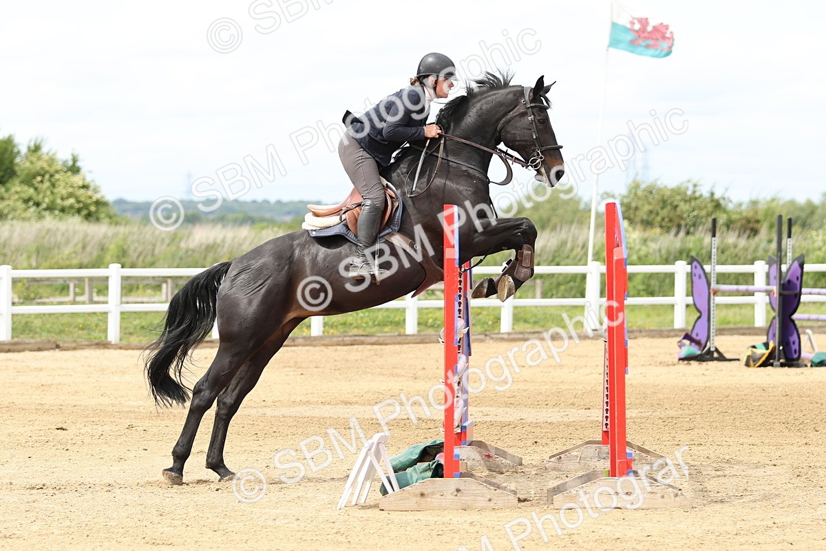 SBM_001039 - Class 4 - Senior Newcomers - 1.10m