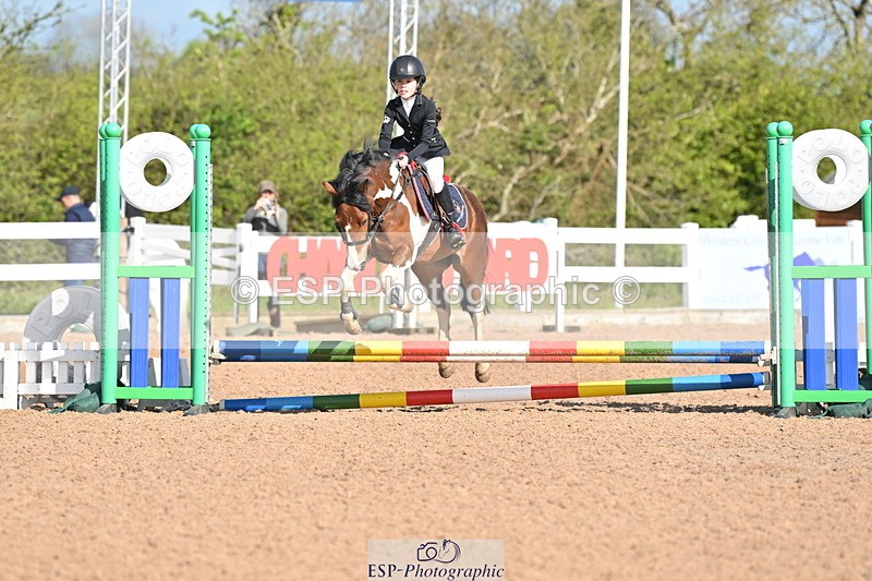 240504A-091402-00039 - Cls 11 Clear Round 50cm