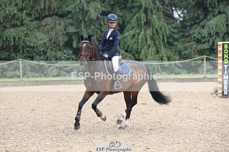 230618-085844-09434 - Cls 19 Pony Intro 1m