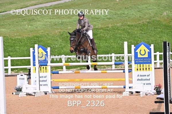 BPP_2326 - CLASS 6 - FRI - Senior Newcomers/1.10m Open