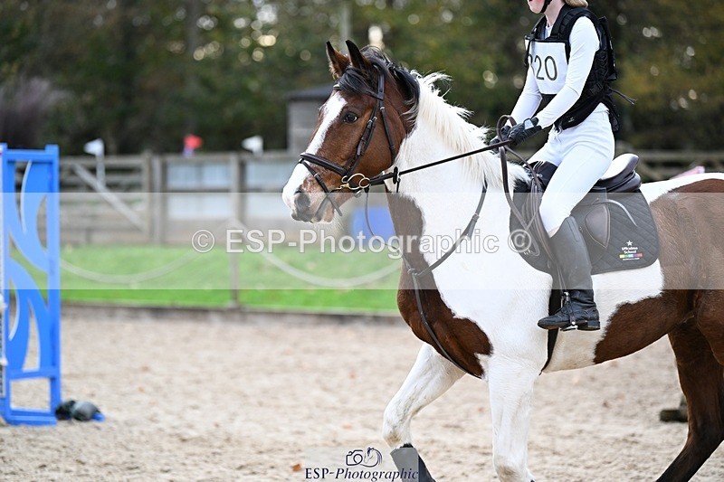 241117-135942-04370 - Cls 3 90-95cm 13.00 to 14.00