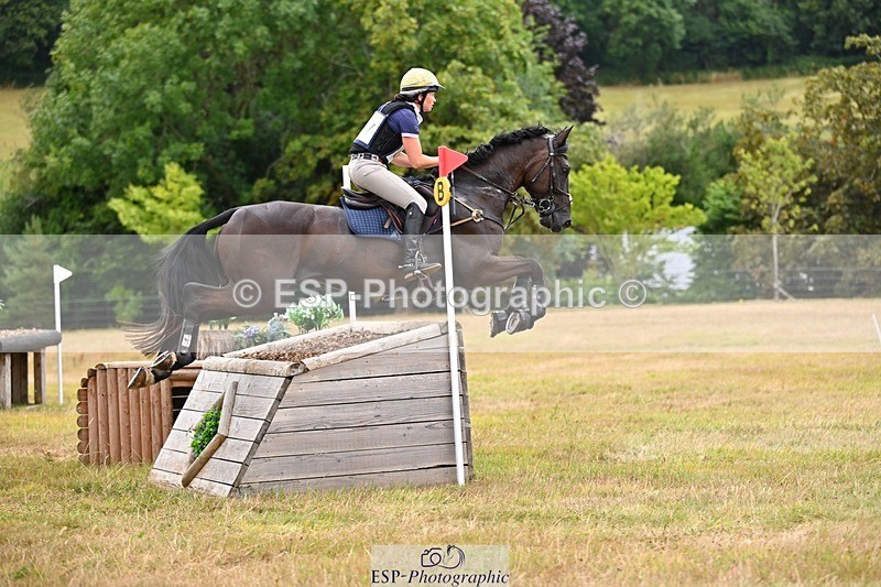 250803A-142618-15040 - O-677-Kate.Jupp-JUSTA.PLAYBOY