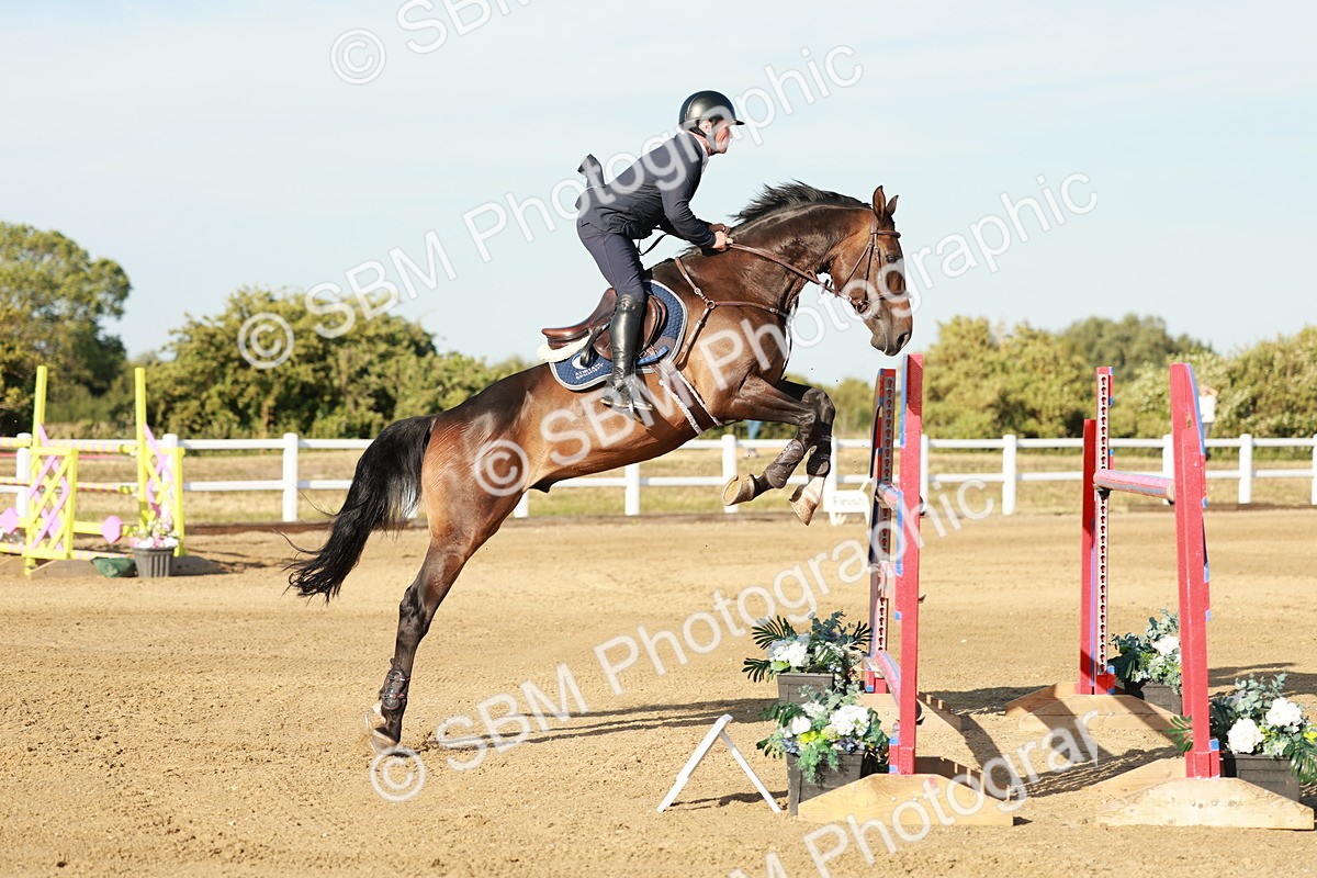 SBM_008832 - Class 6 - National 1.30m 1.40m Open Handicap