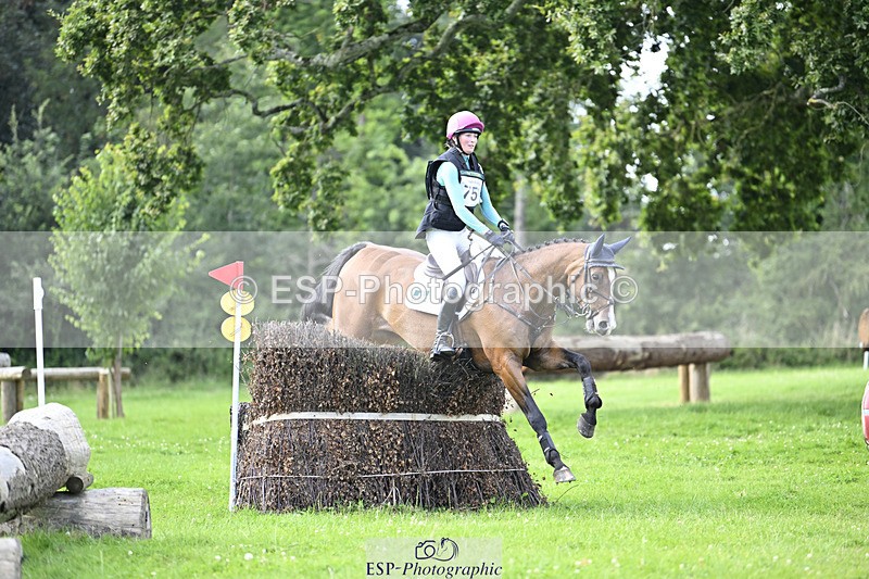 240804-180059-19161 - 751-Jess_Rimmer-SIR_HENRY_HALL