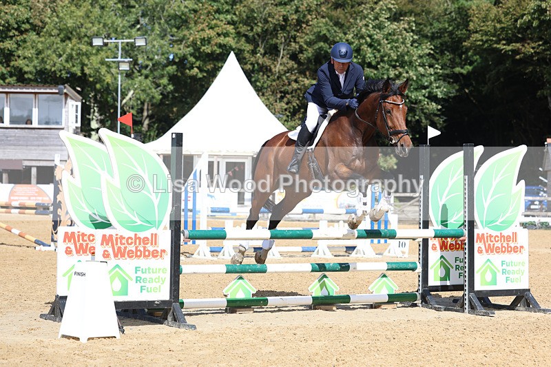 3E7A9382 - Class 9: Senior British Novice/90cm open