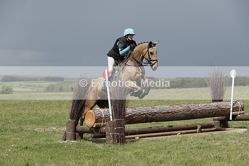 BVHT 140517  NXC -213 - Class 2 XC Novice 14/05/17