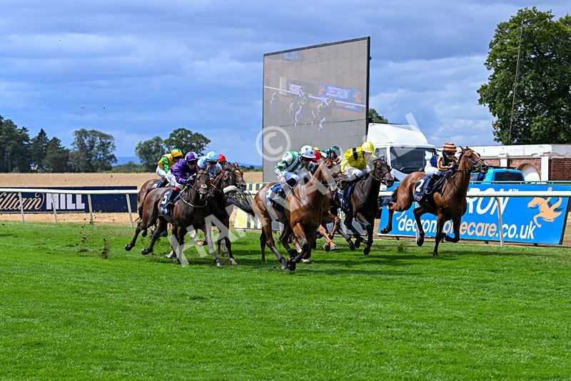 010826-Race 2-Witch Hunter-2259 - Race 2 14.08pm William Hill Summer Cup Handicap