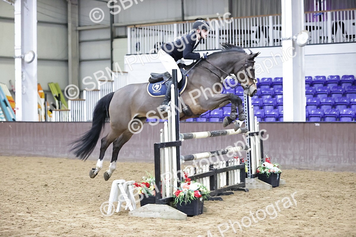 SBM_001370 - Class 4 - Senior Newcomers/ 1.10m Open