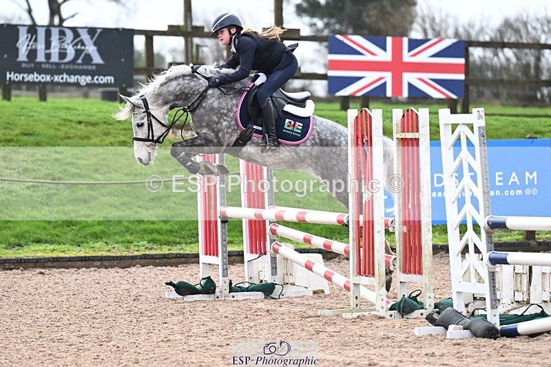 260207-103526-00135 - Cls 10 Pony Brit Nov 80cm Open