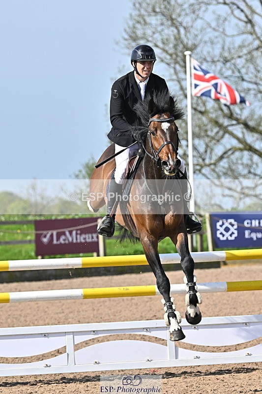 240509A-093644-00609 - Cls 8 Foxhunter