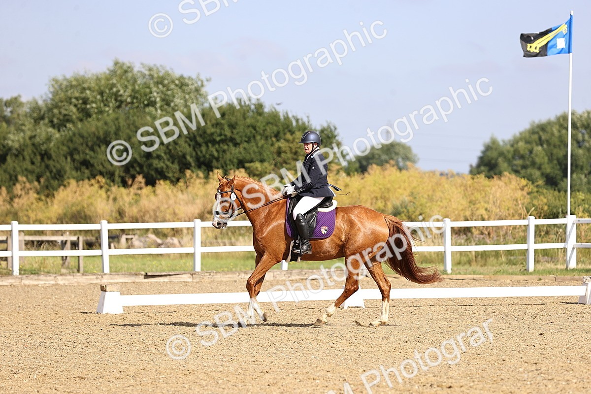 SBM_008598 - Novice 5 - 08.30-9.33