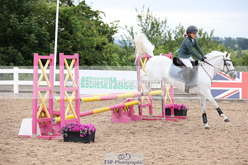 240630A-180320-16280 - Cls 28 Stepping Stones 128cm + 138cm