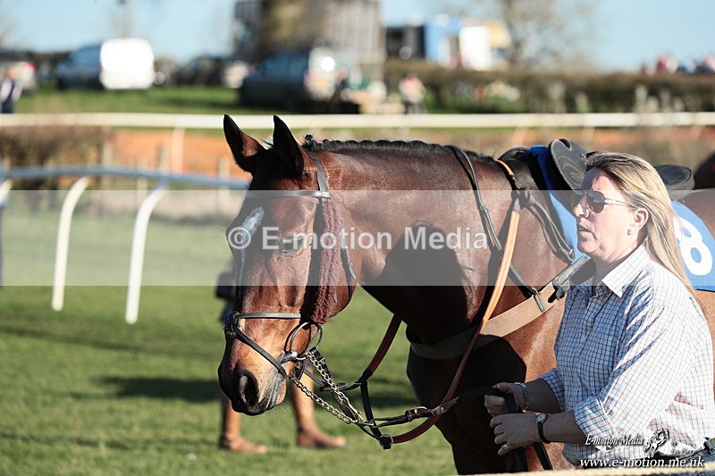 PtP 210326 1161 - VWH Cirencester Races 21/03/26