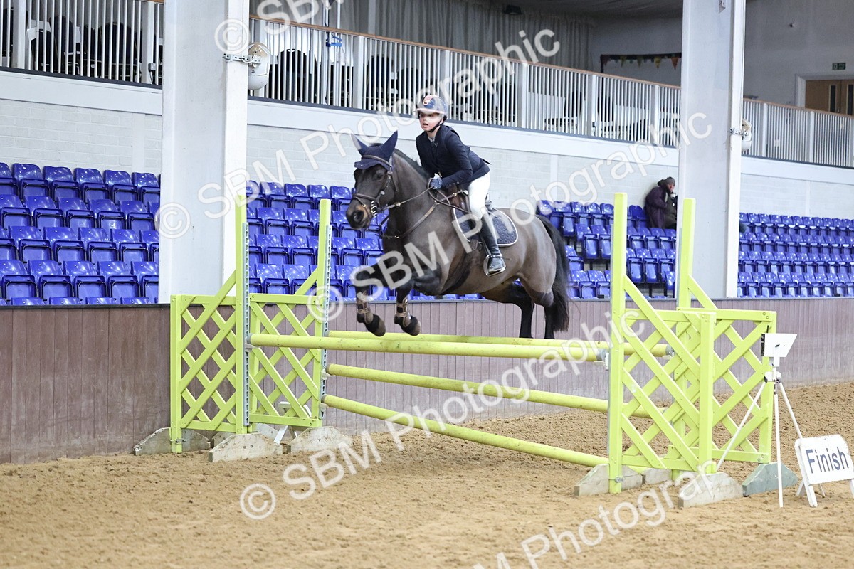 SBM_002089 - Class 4 - Blue Chip Pony Newcomers - 1.00m