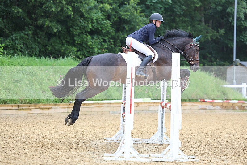 3E7A5391 - Class 4: Senior British Novice/90cm open