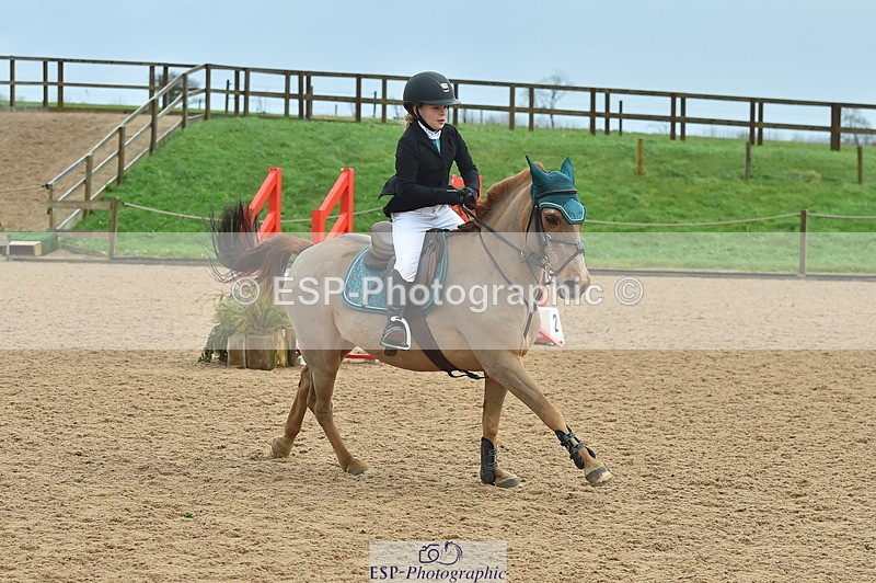 231119A-124016-05763 - Sun Cls 25 Stepping Stones 128cm & 138cm